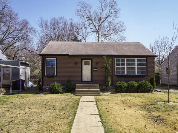 2132 Tennessee St, Lawrence, KS 66046