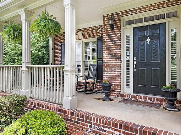 2nd image of 3303 Forest Heights Ct