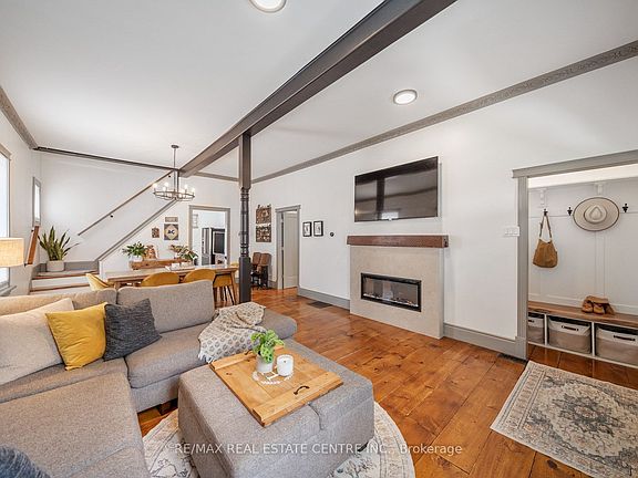 5th image of 41 Toronto St
