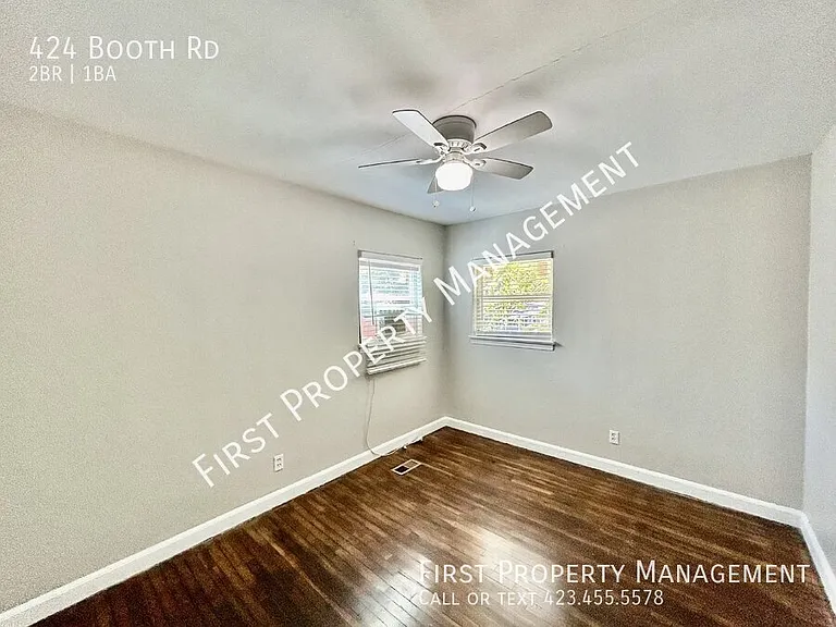 424 Booth Rd — Photo 12