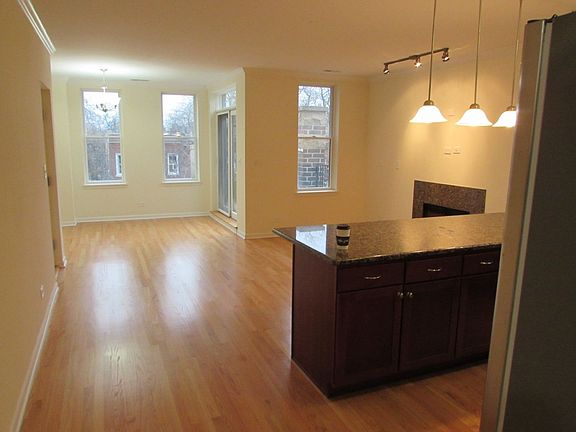 4th image of 3919 N Kedzie Ave APT 2N