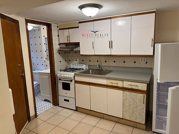 4th image of 22-28 27th St #Basement