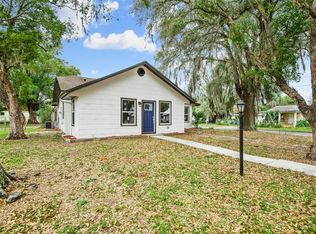 5311 6th St, Zephyrhills, FL 33542
