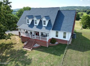 4562 Lakeshore Dr, Bean Station, TN 37708