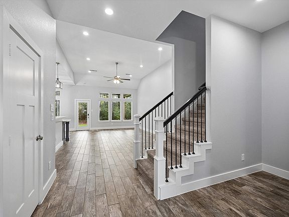 4th image of 13219 Salem Cir
