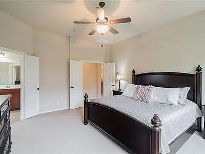 644 Maize Rd — Photo 10