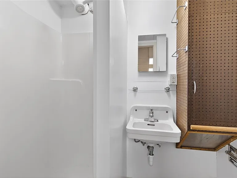 11 Forest Ln — Photo 26