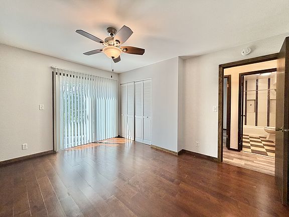3rd image of 117 York Rd #2