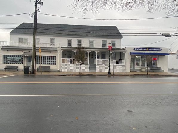 256 W Main St #5