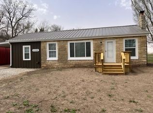 21177 Hoover Ave, Winfield, KS 67156