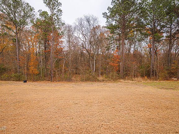 5th image of 256 Chartleigh Cir