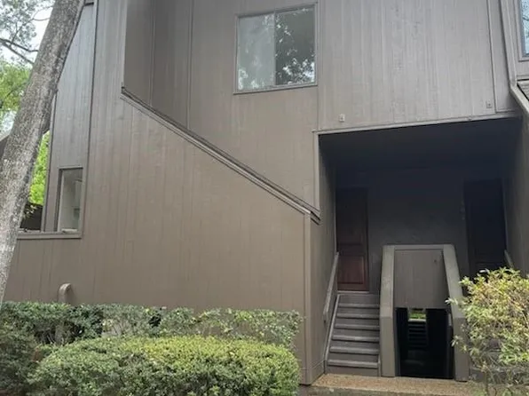 100 Litchfield Ln, Houston, TX 77024