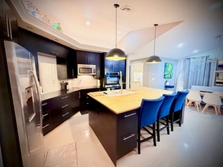 25482 Rampart Blvd — Photo 18