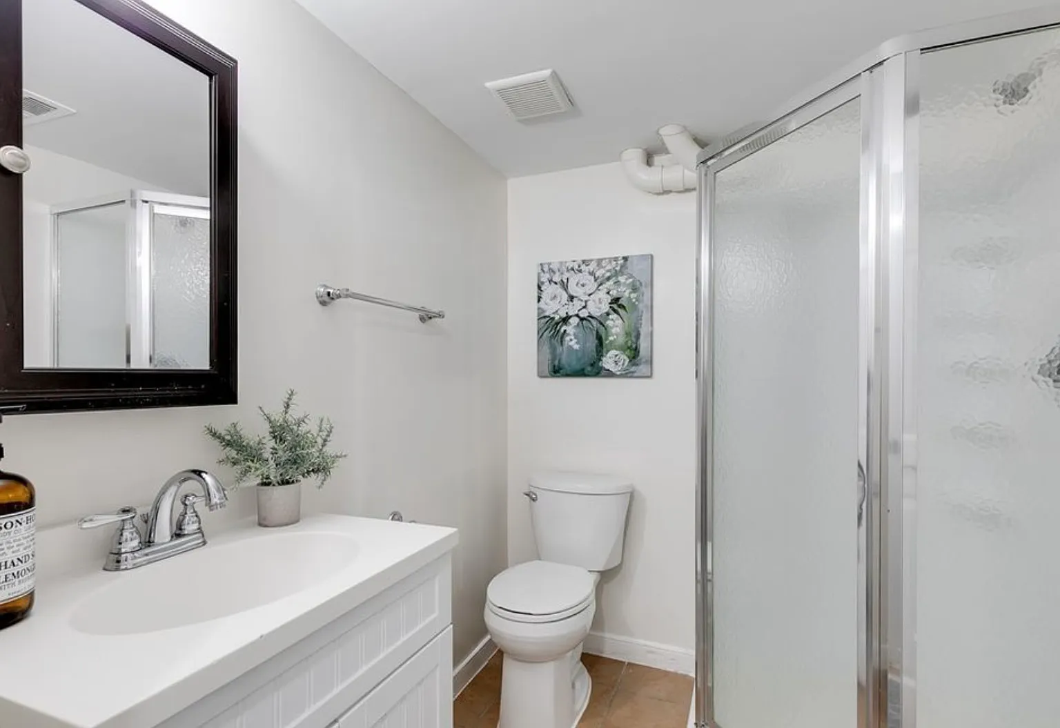 4 bed, 2246 sqft, $3,345 — Photo 4