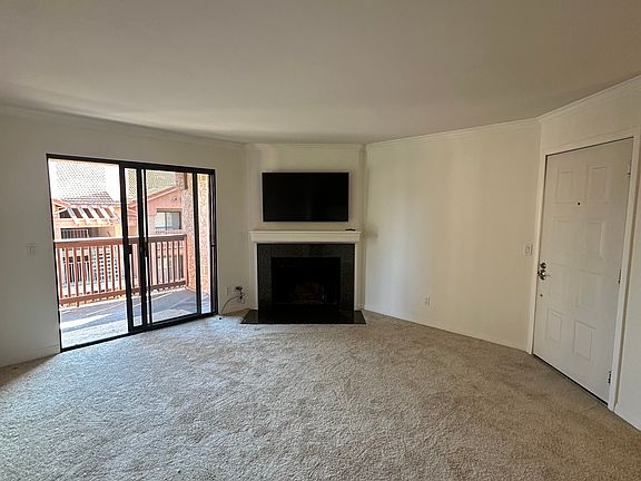 5th image of 12067 Alta Carmel Ct Unit 74