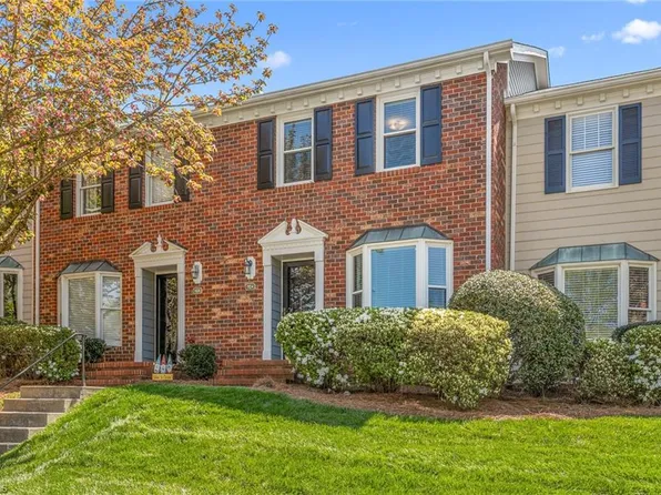 1104 Yellowbell Pl, Greensboro, NC 27410