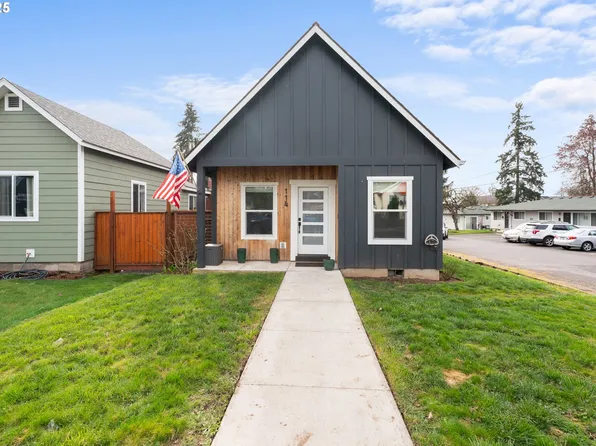 114 Pine St, Saint Helens, OR 97051
