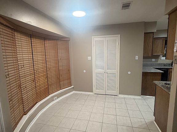5th image of 11407 Brook Meadows Ln