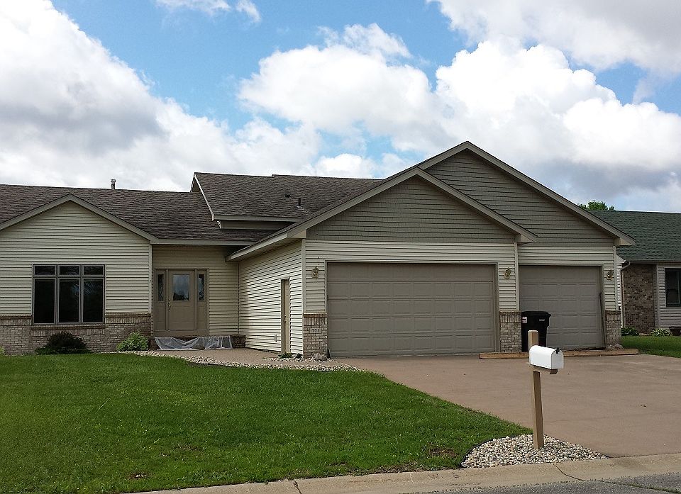 1st image of 721 Shannon Ln