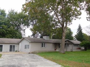 1212 W Windsor Rd, Champaign, IL 61821