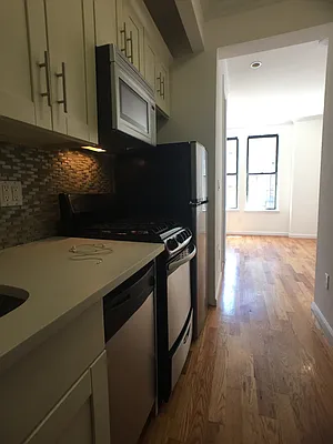 Rented by (Legacy) NY Quality Living Uptown | media 7