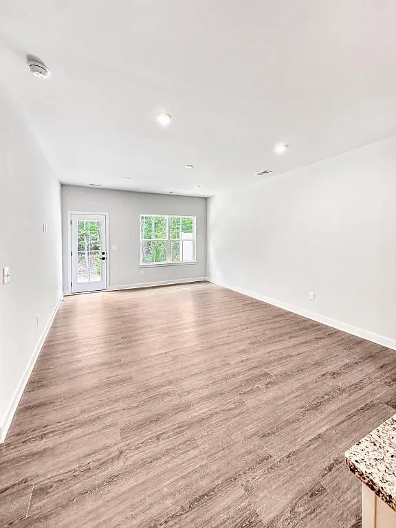 115 Galil Dr — Photo 4