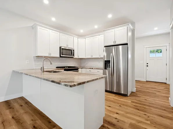 34 Ponemah Hill Road #1, Milford, NH 03055