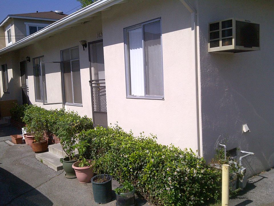 1st image of 1022 N Altadena Dr
