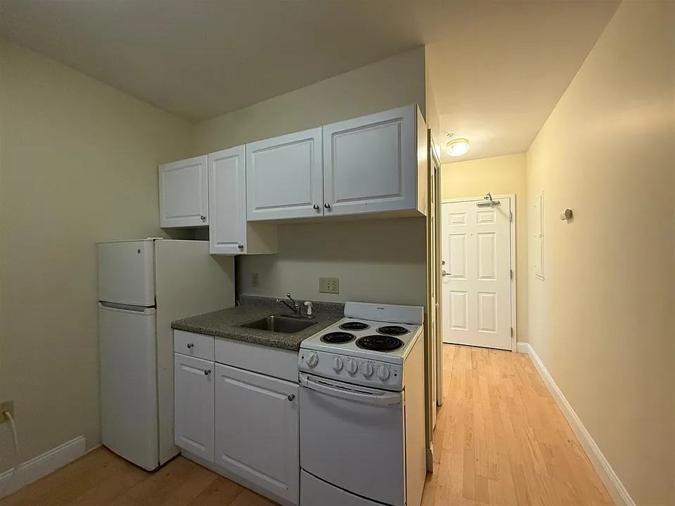 21 Brookline St #111