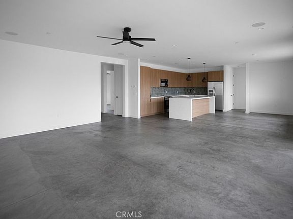 3rd image of 58778 Sun Oro Rd