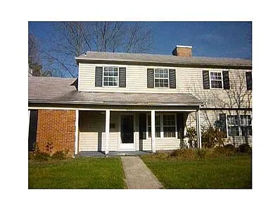 1606 Marborough Ln photo 1