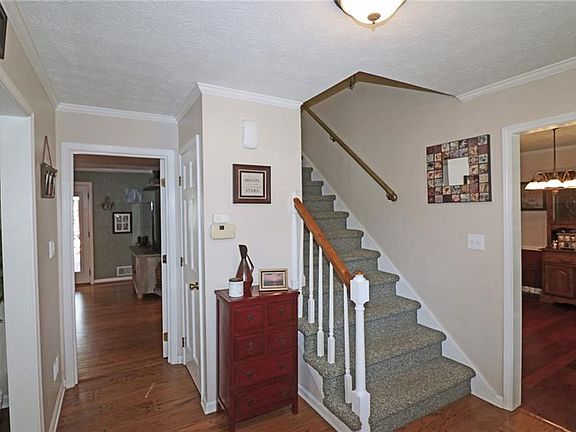 5th image of 4564 Cinco Dr
