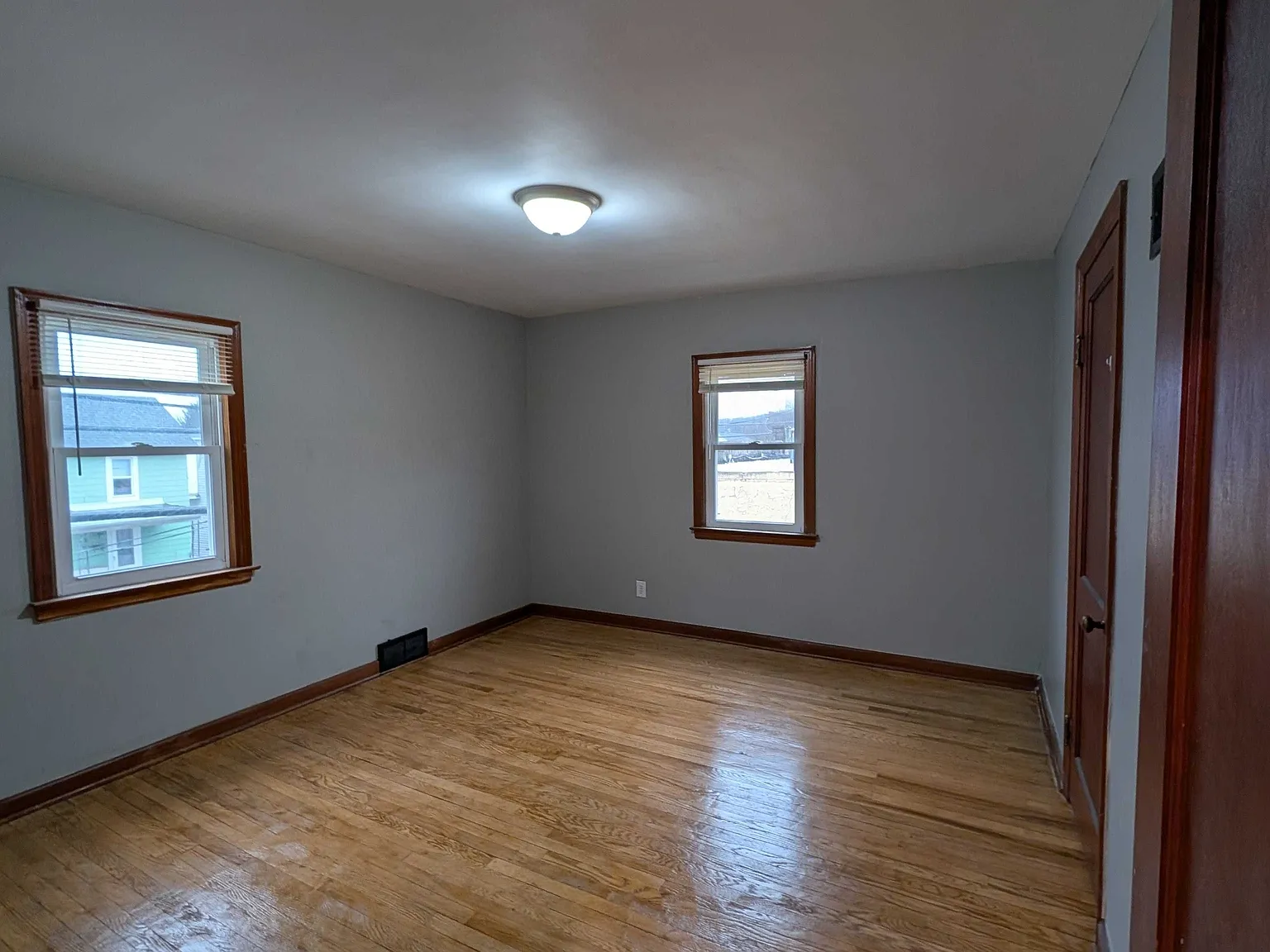 215 South Ewing Street - B — Photo 1