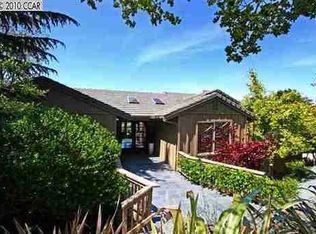 72 Tappan Ln, Orinda, CA 94563