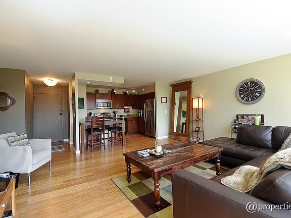 Kitchen/Living Room