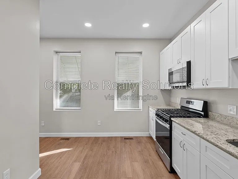 3680 Blow St — Photo 11