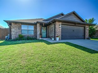 1501 Ginger Ave, Moore, OK 73160