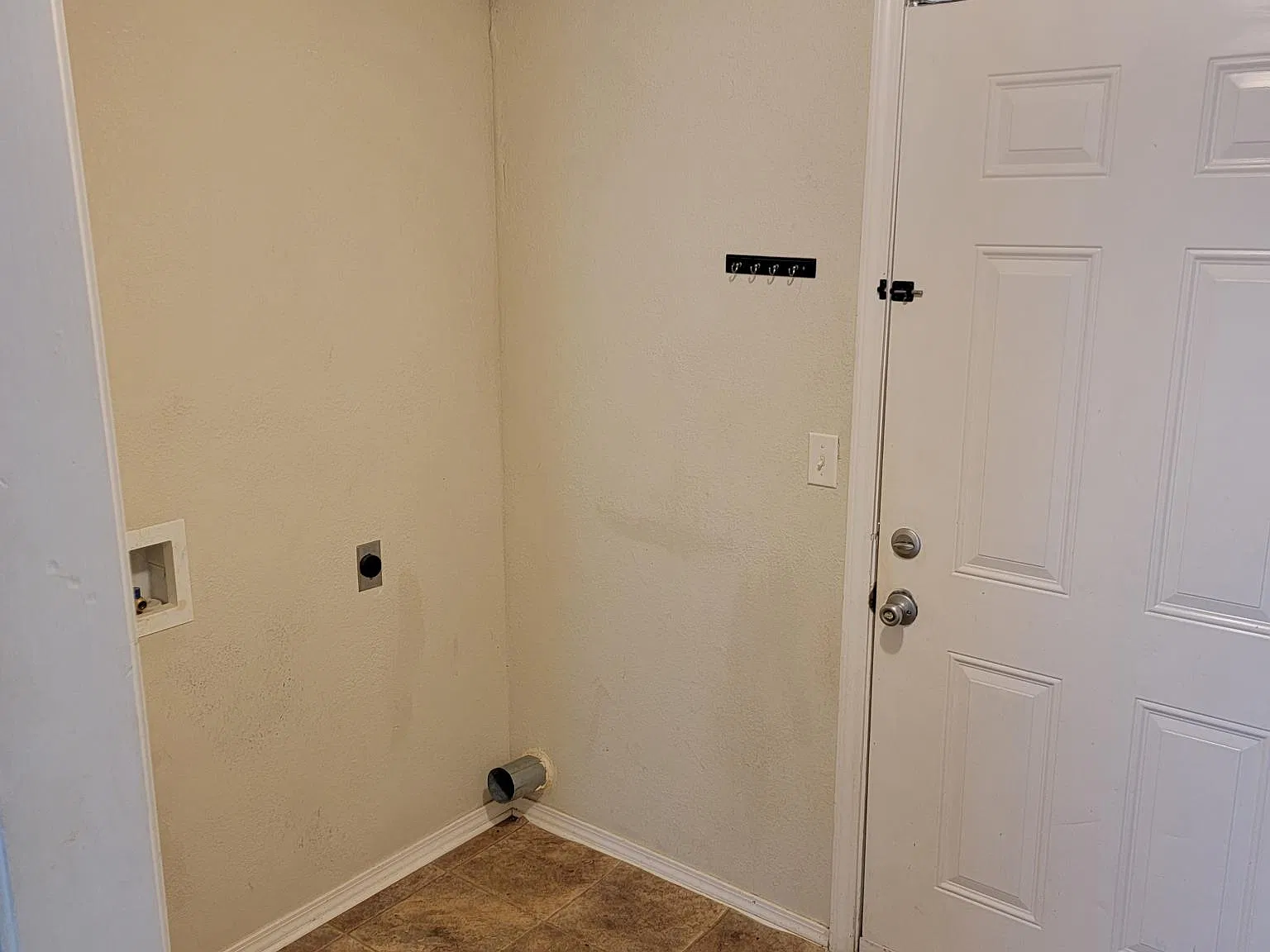 2 bed, 750 sqft, $950 — Photo 3