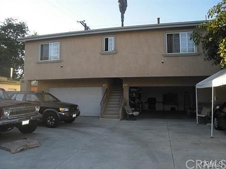 1st image of 631 W 47th St