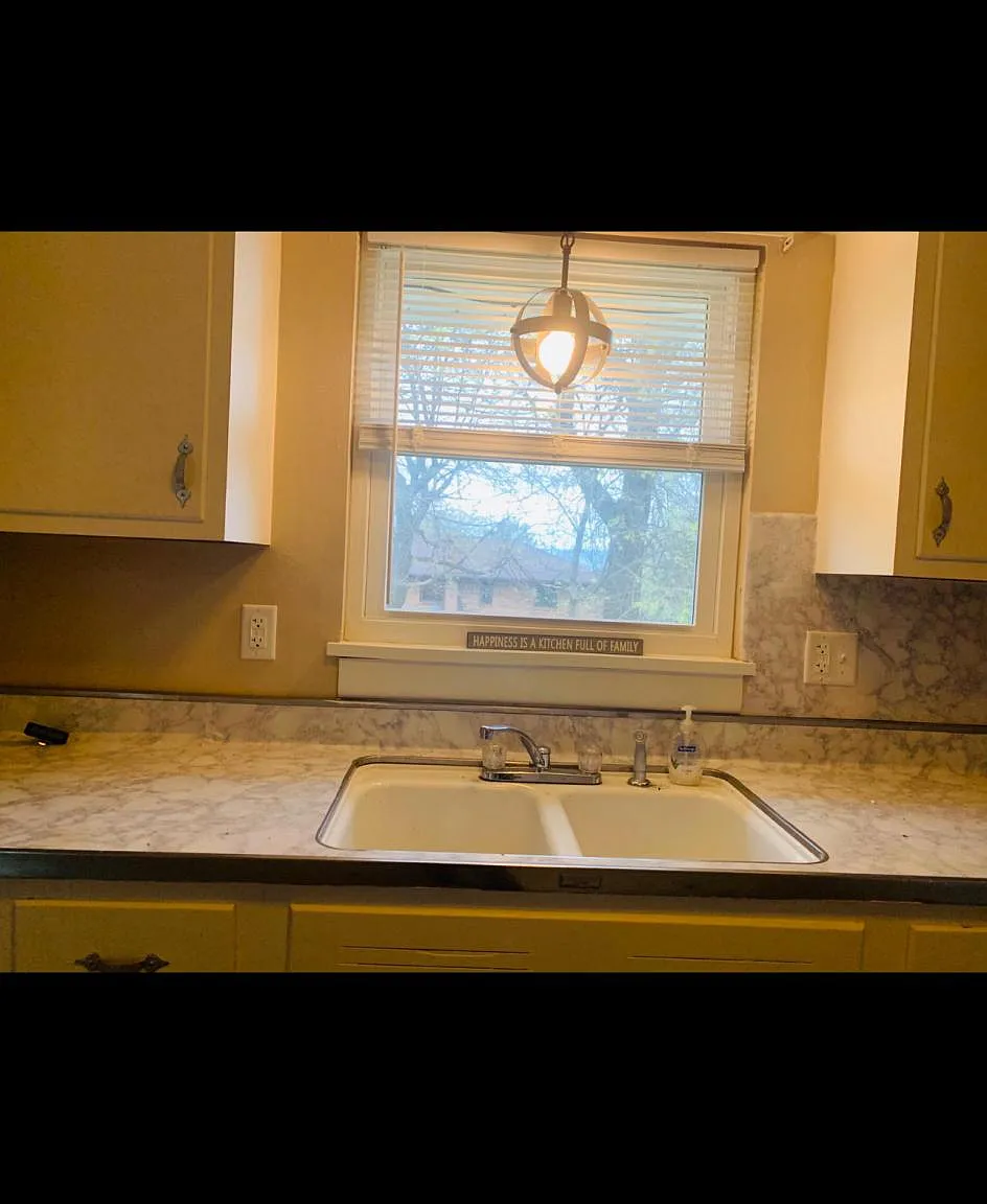 2 bed, 1050 sqft, $950 — Photo 4