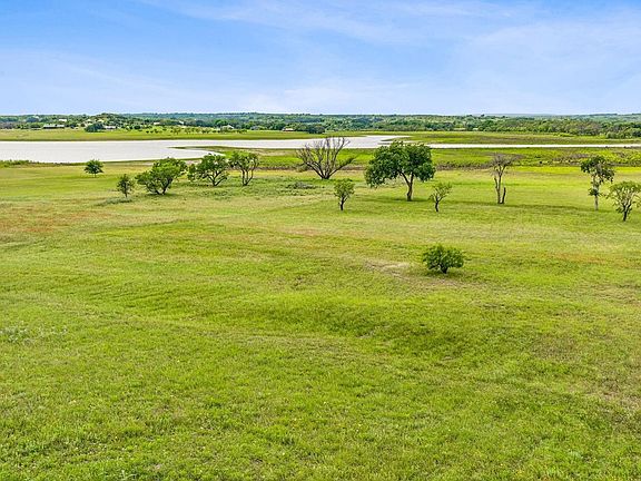 2nd image of 641 Comanche Lake Rd