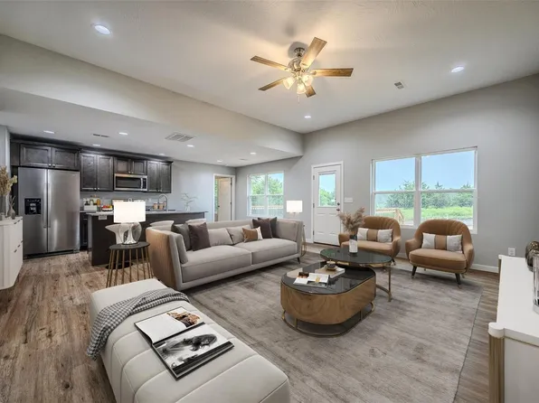 17935 Dunklin Rd, Lebanon, MO 65536