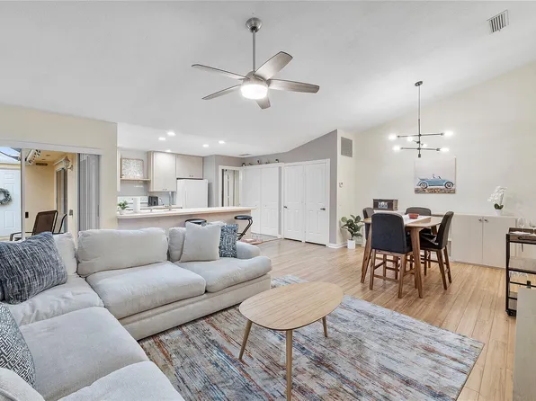9132 Sun Terrace Circle #A, Palm Beach Gardens, FL 33403