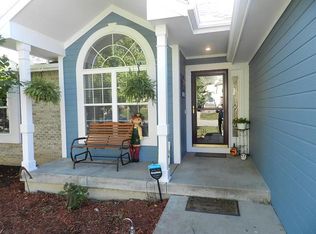 415 Shannon Ave, Smithville, MO 64089