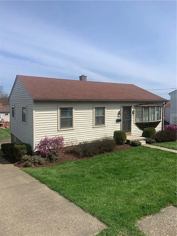 1216 Massachusetts Ave photo 1