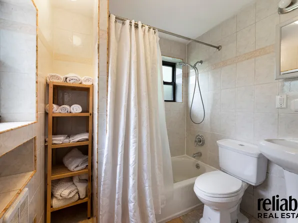 121 Hancock Street image 11 of 12