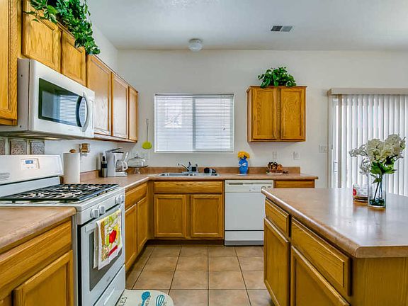 3rd image of 10855 Arezzo Dr NW