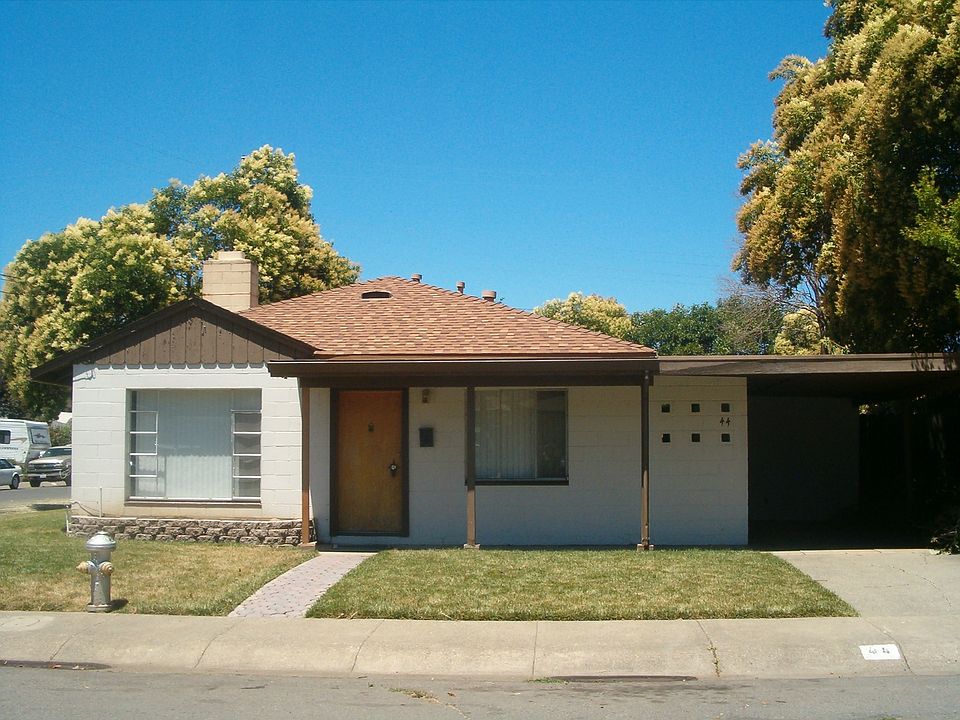 1st image of 44 Glenwood Dr
