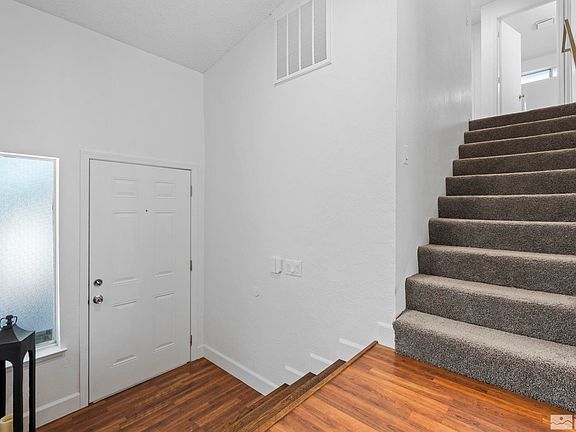 2nd image of 3283 Bunker Hill Ln