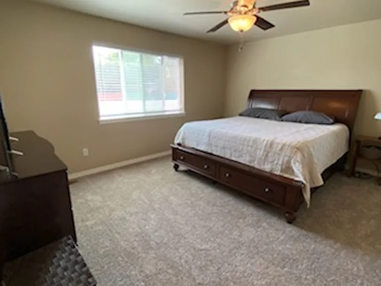 2104 W Honeysett Rd — Photo 15